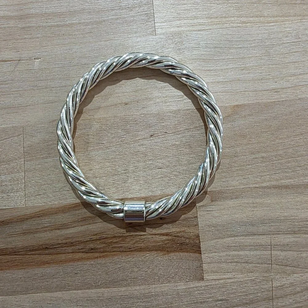 Silver-Tone Twisted Rope Magnetic Clasp Bracelet - Picture 1 of 3